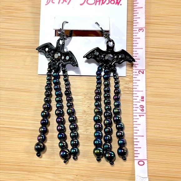 Brand New Betsey Johnson Halloween Bats Rainbow Oil Slick Beads Drop Earrings - Picture 13 of 16